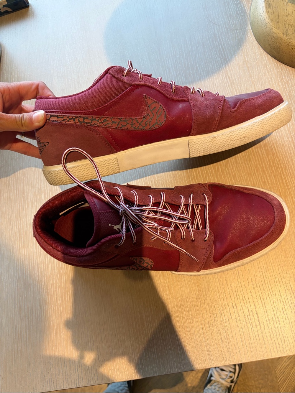 Nike Men’s AJ v2 Low-Top jordans - Burgundy